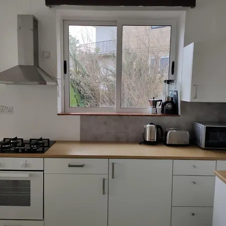 The Students House Hostal *