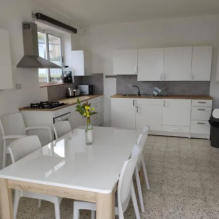 The Students House אכסניה